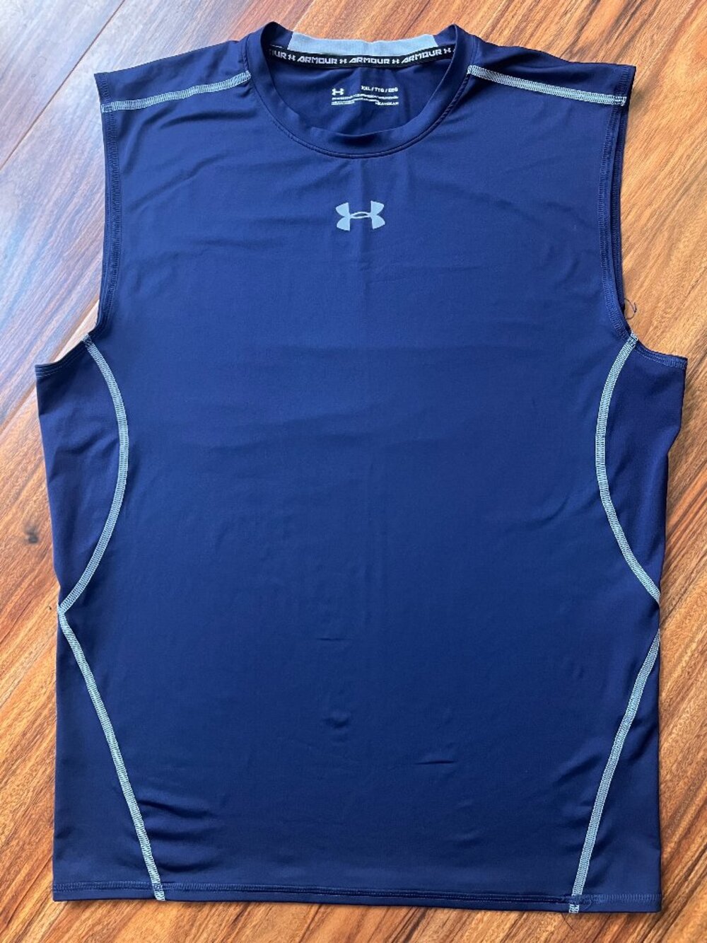 EUC Under Armour HeatGear Compression Navy Contrast Stitch Sleeveless Top XXL